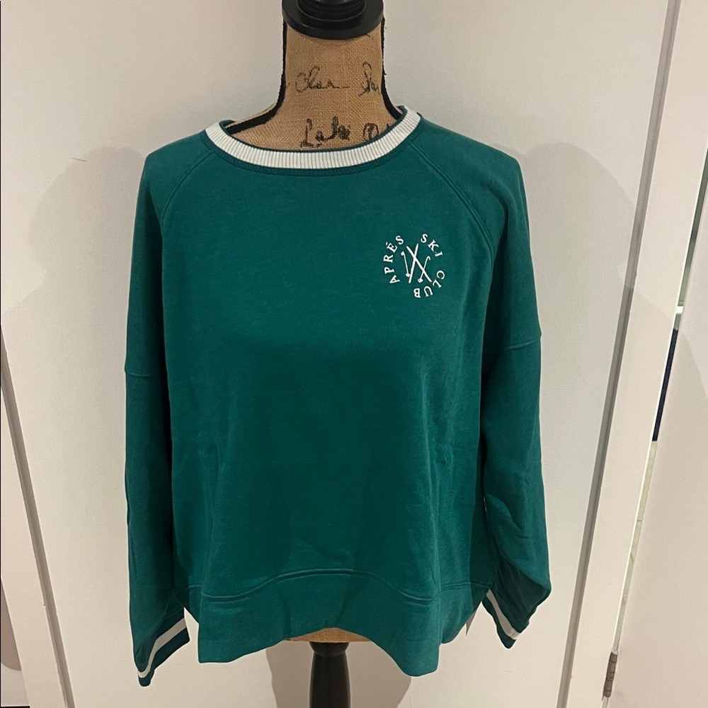 NWT Lou & Grey green Sweatshirt with White Accents apres ski club - Picture 2 of 8